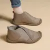 Zapatos de algodón invierno nuevos engrosados zapatos de algodón del viejo Pekín zapatos de mujer forrados de felpa cálidas botas de nieve para ancianos botas de algodón zapatos de madre