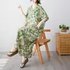 Foto Real de Bata Elegante de Verano 2025 para Mujer Estilo Europeo y Americano Holgada Talla Grande Cuello en V Estilo Occidental Bohemia Falda de Mujer