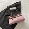Moda Nueva Otoño/Invierno 2026 Bolso con Hebilla Simple Cinturón Bolso de Hombro Único Bolso de Axila Diseño Retro Tendencia