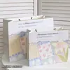 Bolsa de Regalo de Oso Mantequilla de Tela Vaquera Dibujada a Mano Bolsa de Almacenamiento de Papel Kraft Engrosada de Gran Capacidad Bolsa Tote Esencial para Regalo