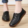 Novos Sapatos Femininos de Primavera Resistentes ao Desgaste e Antiderrapantes, Confortáveis e Leves para os Pés, Sapatos de Mãe, Sapatos Planos Slip-On, Sapatos Casuais Versáteis