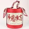 En Stock Cubo de Abrazo de PVC de Alto Valor Recuerdos de Boda Empaques de Boda Atmósfera Caja de Regalo Nominada Medalla de Oro