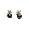 Pendientes de botón de flor y perla versátiles de moda Diseño de nicho Estilo de lujo ligero Pendientes de moda