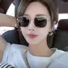 Gafas de Sol Cuadradas con Patas Roscadas Color Marrón Degradado Estilo Metal Old Money Europeo y Americano para Mujer Gafas de Sol Retro de Moda Sensación de Internet de Gama Alta