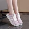 Sapatos Brancos da Moda para Mulheres 2026 Verão Novos Tendência Respiráveis Populares Planos Casuais Chinelos para Mulheres Hl-706