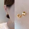 Brincos geométricos em forma de U Design de nicho feminino High-end Ear Ring Ear Buckle 2022 Nova moda ins Wind Internet Celebrity Earrings