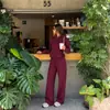 Conjunto de moletom simples e esportivo de cor sólida, estilo europeu e americano, com calça, conjunto casual de duas peças para mulheres, com capuz e bolsos, calça casual de corte reto