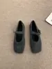 Zapatos Mary Jane peludos para mujer, para uso exterior en otoño e invierno, nueva moda 2025 estilo coreano, zapatos planos esponjosos, zapatos de felpa para mujer
