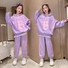 Conjunto Casual de Outono Estilo Coreano para Meninas 2024 Novo Moletom com Capuz e Letras da Moda Infantil Média e Grande e Calça Conjunto de Duas Peças