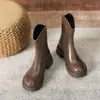 Botas Chelsea Martin Tendência em Couro Genuíno para Mulheres, Outono e Inverno 2026, Estilosas e Afinando a Silhueta, Botas de Cano Curto com Cadarço Estilo Britânico