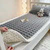 2026 Nuevo tipo a Otoño/Invierno Engrosado Cálido Estampado de Dibujos Animados Acolchado de Felpa de Leche Protector de Colchón para Dormitorio Esterilla de Invierno