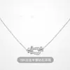 Colar de ouro 18k de alta qualidade com ferradura e fecho de oito para mulheres, versátil e luxuoso, um presente perfeito para namorada ou melhor amiga