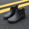 Novas botas de chuva da moda masculinas, botas de chuva curtas, impermeáveis, antiderrapantes, para cozinha, para viagem, calçados aquáticos, com sola grossa, calçados de borracha para pesca