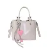Bolso Cruzado Estilo Coreano 2026 Inspirado en Chanel para Mujer, Bolso Cubo Versátil Lindo con Colgante y Aspecto de Alta Gama, Bolso de Mano y Bolso de Hombro