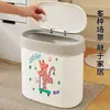 Papelera de baño de nuevo estilo para uso doméstico, adecuada para inodoros y salas de estar, con un diseño elegante y un alto atractivo estético, perfecta para colocar al lado del inodoro
