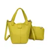 Bolsos para Mujer Bolso de Mano Suave de Cuero PU 2025 Nueva Moda Ins Bolso Cubo Casual Más Fácil de Combinar Bolso de Hombro Cruzado