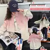 Conjunto de dos piezas para niña: camisa de manga larga, nuevo estilo otoño 2026, camisa elegante de color degradado y jeans para niños