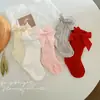 Calcetines de Algodón para Bebé de Longitud Media para Primavera y Otoño, Calcetines Sueltos de Color Sólido con Moño para Bebés de 0 a 1 Año, Calcetines de Longitud Media Estilo Princesa Coreana