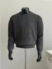 Suéter de tricô preto com listras verticais Cleanfit, estilo masculino, estética old money, casual, gola pequena, corte reto, adequado como camada base