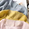 Bata Hanfu de uso diario de longitud media con aberturas laterales y cuello redondo, hecha de ramio puro, corte holgado con mangas rectas de tres cuartos