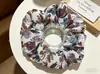 Atacado Spot Scrunchies Moda Retrô Estilo Coreano Intestino Grosso Floral Elegante Intestino Grosso Scrunchies Scrunchies Cordas para Cabeça Scrunchies