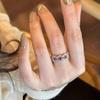 Anillo de Rubí de Encaje Calado de Lujo Ligero Francés Vintage con Diseño Nicho de Diamantes Elegante Moderno Versátil Anillo de Dedo