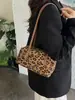 Bolso de hombro retro de lunares de moda japonesa y coreana transfronterizo 2026 otoño nuevo versátil de gran capacidad para el trabajo