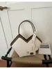 Bolso tote vintage de gran capacidad para mujer, nuevo modelo 2026, bolso de hombro de alta estética, bolso de axila de moda para commuting para mujer