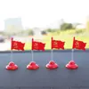 Adorno de figura de resorte para coche, decoración de coche, bandera nacional, pantalla de consola central, accesorio creativo para coche, banderín rojo pequeño