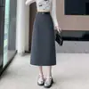 Foto real de la nueva falda lápiz recta estilo traje gris de otoño, falda midi línea A, falda de un solo paso