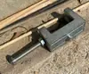 Abrazadera de Viga Tipo Tigre de Hierro Dúctil Galvanizado Colgador de Acero en Forma de C Abrazadera para Viga Doble T Abrazadera Cuadrada Tornillo de Sujeción M6
