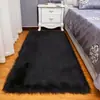 Alfombra Blanca Larga de Felpa para Sala de Estar Mesa de Café Felpudo Engrosado Dormitorio Mesita de Noche Simple Imitación Lana Celebridad de Internet Gris