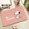 Novo tapete de banheiro de terra de diatomáceas do Snoopy, design de desenho animado, absorvente, antiderrapante e durável para uso em frente ao vaso sanitário, resistente à sujeira e ao desgaste