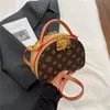 Bolso de Mano Versátil de Moda con Estampado Retro para Mujer 2025 Nuevo Bolso Cruzado de Hombro para Ropa Casual de Trabajo de Alta Calidad