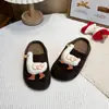 Nueva colección de otoño e invierno 2026 para niños: Sandalias tipo chancla lindas de Mickey Mouse, adecuadas tanto para niños como para niñas, diseñadas para uso en exteriores, cómodas y con suela antideslizante, parecidas a las sandalias Birkenstock