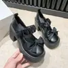 Cómodos y atractivos zapatos Mary Jane británicos, nueva moda primavera 2025, dulces y elegantes con lazo y perla, zapatos de cuero de suela gruesa