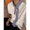 Camiseta Manga Curta Estilo Retrô Americano com Gola Patchwork, Unissex, Design Verão 2025 com Fita, Caimento Solto Camiseta para Casal