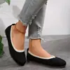 Sapatilhas versáteis de bico redondo, sapatos de tecido de malha respirável, novo estilo 2026 para mulheres com abertura rasa e um cabedal de malha plano, perfeitos para uso casual e fashion