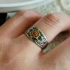 Nuevo Anillo de Pareja de Seis Caracteres Verdaderos Transfronterizo Agresivo para Hombre Anillo de Piedra Incrustada de Personalidad de Moda Anillo Retro Ajuste de Apertura