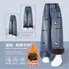 Pantalones vaqueros con forro de felpa para niña, estilo nuevo de invierno, pantalones casuales rectos gruesos para niños, pantalones de una pieza de forro polar para niños grandes