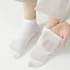 Calcetines de algodón para hombre de color liso, antibacterianos y resistentes al olor, cortos, finos, transpirables, cómodos, antipelusas, hechos en Zhuji