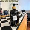Botella de repuesto minimalista de transmisión de luz negra 500ml350ml para hotel, champú, gel de ducha, desinfectante de manos, almacenamiento con bomba de bambú