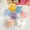 Monstruo de un ojo que chirría de dibujos animados, monstruo lindo de tres ojos, llavero para bolsa, accesorios de broche de muñeca linda