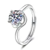 Anillo de Plata de Ley S925 con Banda Trenzada Simple y Moissanita, Elegante y Romántico, Lujo Ligero y Brillante, Regalo para Novia