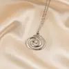 Collar para Mujer con Colgante de Acero Inoxidable Estilo Retro con Espiral Transfronterizo Cadena Corta para Clavícula de Niñas Oro Plata Estilo Pastoral