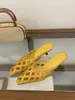 Nuevas Pantuflas de Verano 2026, Elegantes Pantuflas Cerradas Tejidas con Diseño Hueco, Zapatos de Tacón Fino de Una Sola Pieza, Elegantes Pantuflas para Mujer