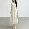 Vestido feminino de alta costura Nanyou com textura luxuosa, estilo suave, gola redonda, mangas curtas, elegante vestido de corte A, vestido Issey Miyake