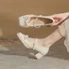 Sapatos de Salto Alto Quadrado Jingang Yl50301 com Salto Grosso para Mulheres 2025 Novo Outono Versátil Francês com Solado Macio Sapatos de Casamento para Noivas