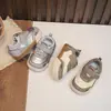 Zapatos deportivos ligeros para bebé 2026 modelo nuevo primavera y otoño zapatos para caminar de suela suave para bebés para niños y niñas, zapatos casuales antideslizantes