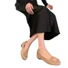 Novos Sapatos Individuais Redondos Versáteis Estilo Coreano Aumento de Altura Interno Outono 2026